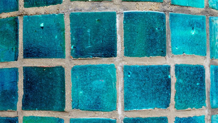 How To Remove Calcium From Pool Tile - Gilbert Pool Service